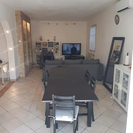 Grande Maison Avec 5 Chambres Et Jardin Avignon Buitenkant foto