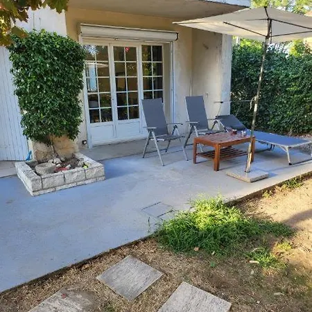 Grande Maison Avec 5 Chambres Et Jardin Avignon Buitenkant foto